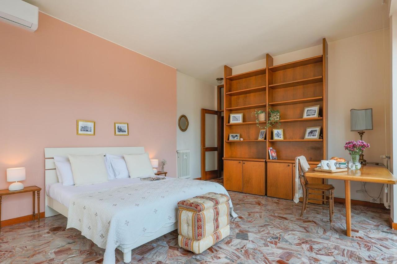 Piazza Cavour Lake View - byMyHomeinComo Zewnętrze zdjęcie